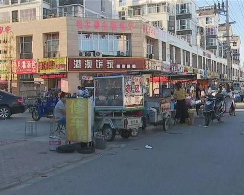 晝伏夜出的荷香路馬路市場 日雜百貨的煙火人間